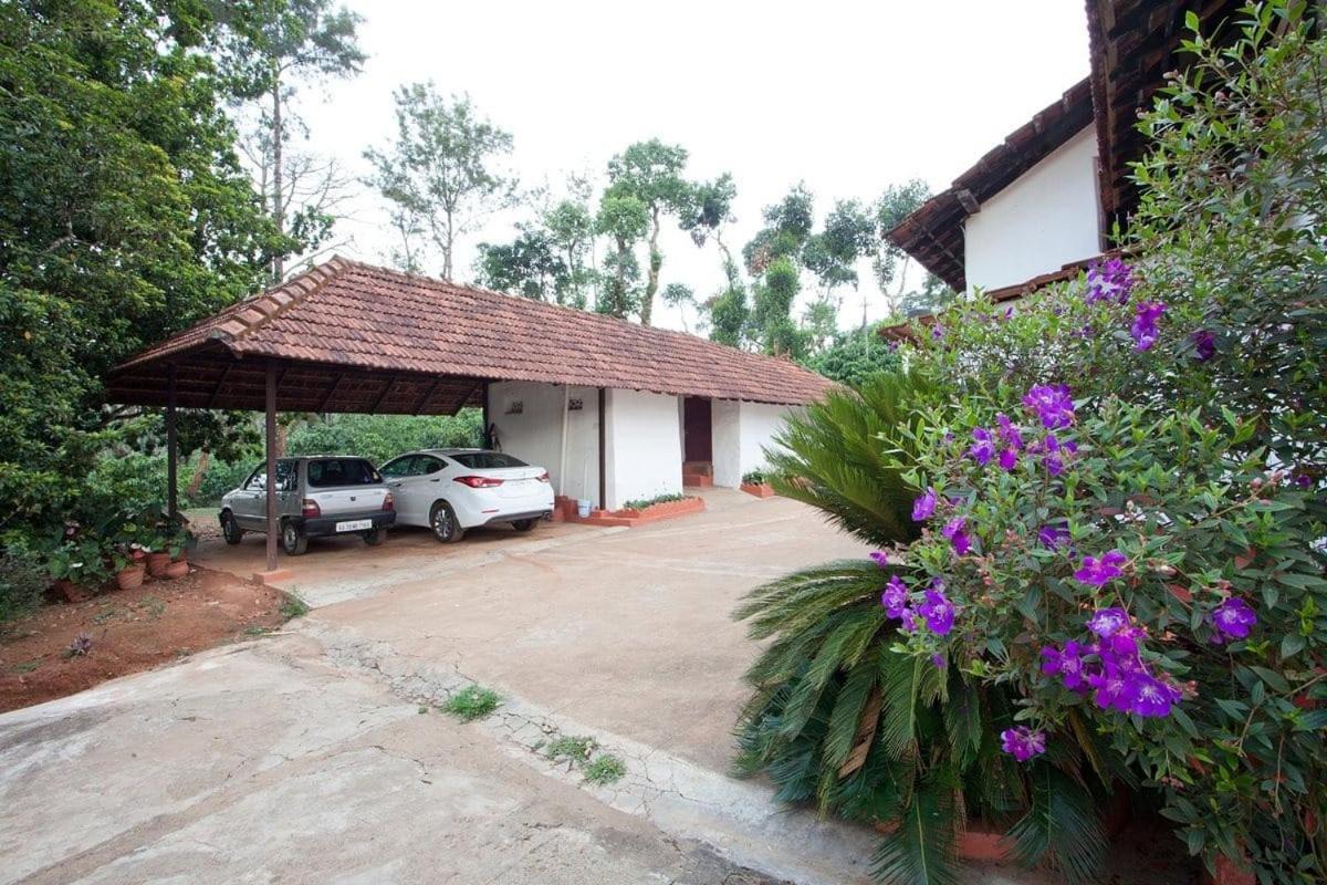 Sardar Bahadur'S Heritage Bungalow Estate Stay Napoklu Екстер'єр фото