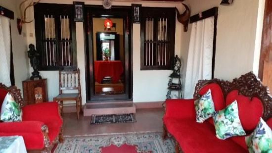Sardar Bahadur'S Heritage Bungalow Estate Stay Napoklu Екстер'єр фото