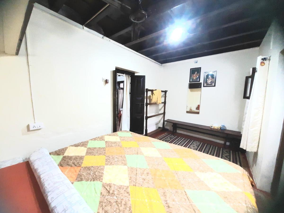 Sardar Bahadur'S Heritage Bungalow Estate Stay Napoklu Екстер'єр фото
