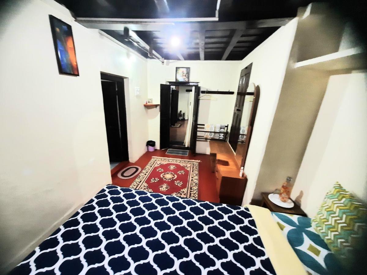 Sardar Bahadur'S Heritage Bungalow Estate Stay Napoklu Екстер'єр фото
