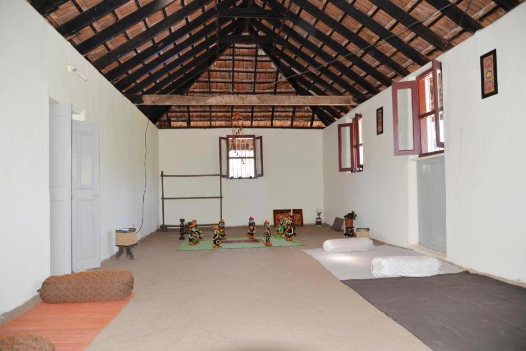 Sardar Bahadur'S Heritage Bungalow Estate Stay Napoklu Екстер'єр фото